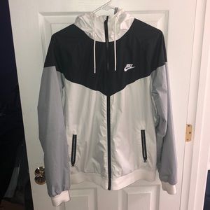 Nike Windrunner Jacket mens M